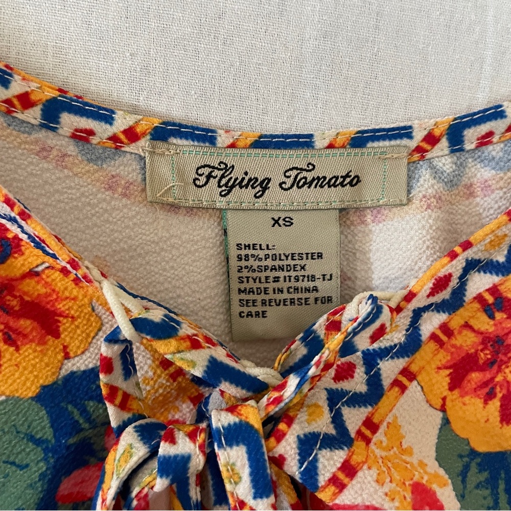 Flying Tomato Sz XS Blouse Women Beige Pullover Cold Shoulder V-Neck Boho Preppy - Picture 8 of 9